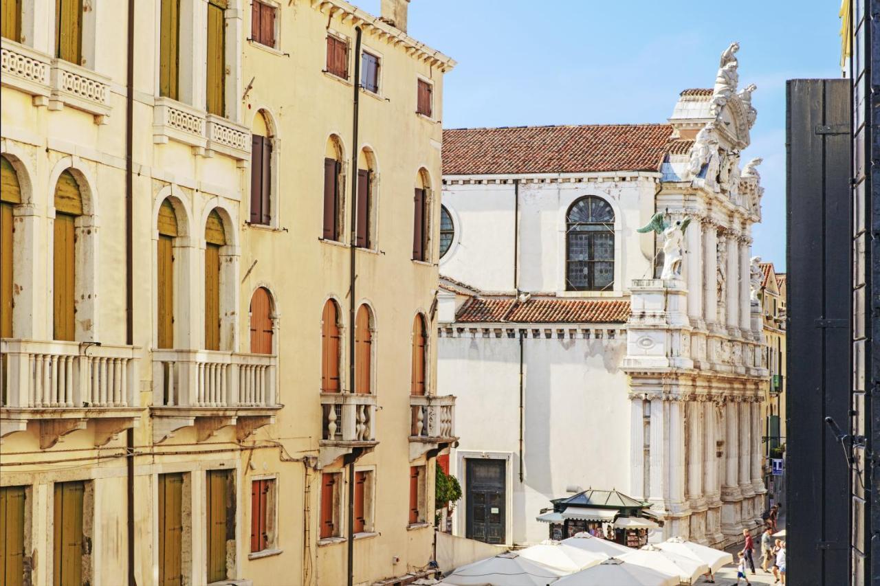 Suite Serenissima con 1 camera da letto e vista su S.Maria D.Giglio con 1 Letto King-Size